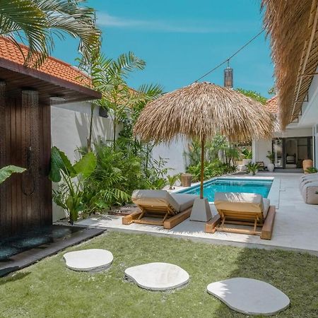 The Jungle - Luxurious & Tropical Concept - 3Br - Central Canggu Exterior photo