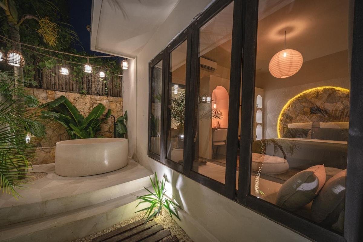 The Jungle - Luxurious & Tropical Concept - 3Br - Central Canggu Exterior photo