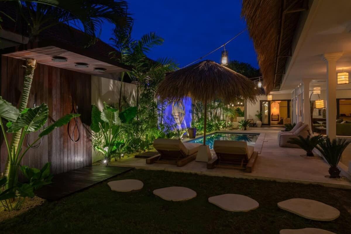 The Jungle - Luxurious & Tropical Concept - 3Br - Central Canggu Exterior photo
