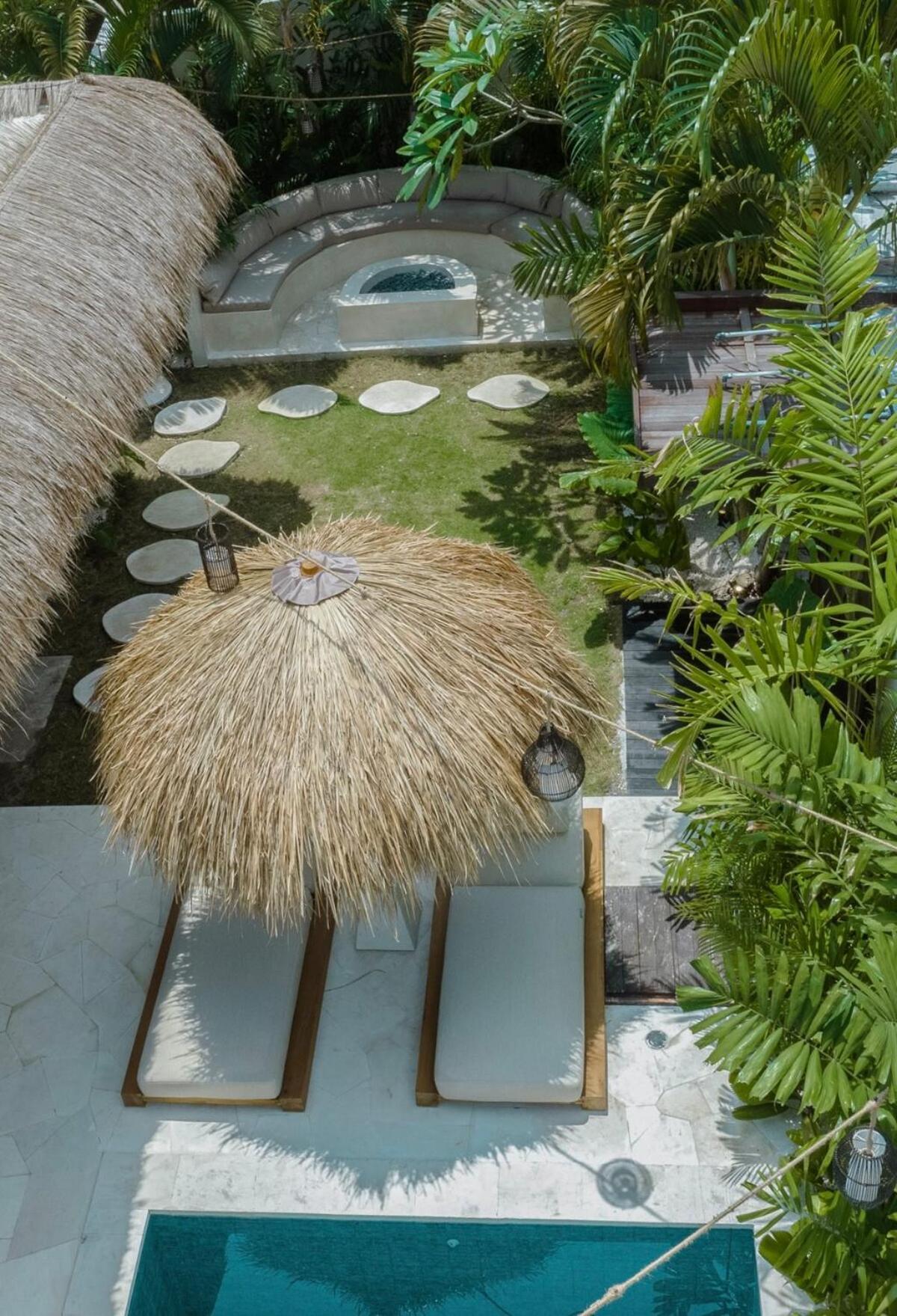 The Jungle - Luxurious & Tropical Concept - 3Br - Central Canggu Exterior photo