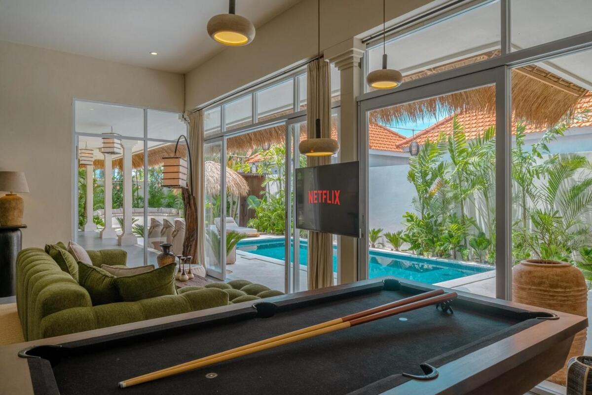The Jungle - Luxurious & Tropical Concept - 3Br - Central Canggu Exterior photo