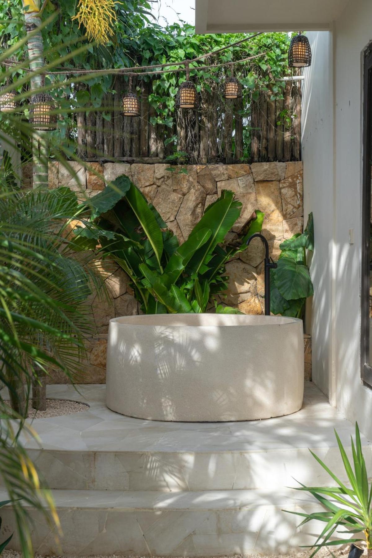 The Jungle - Luxurious & Tropical Concept - 3Br - Central Canggu Exterior photo