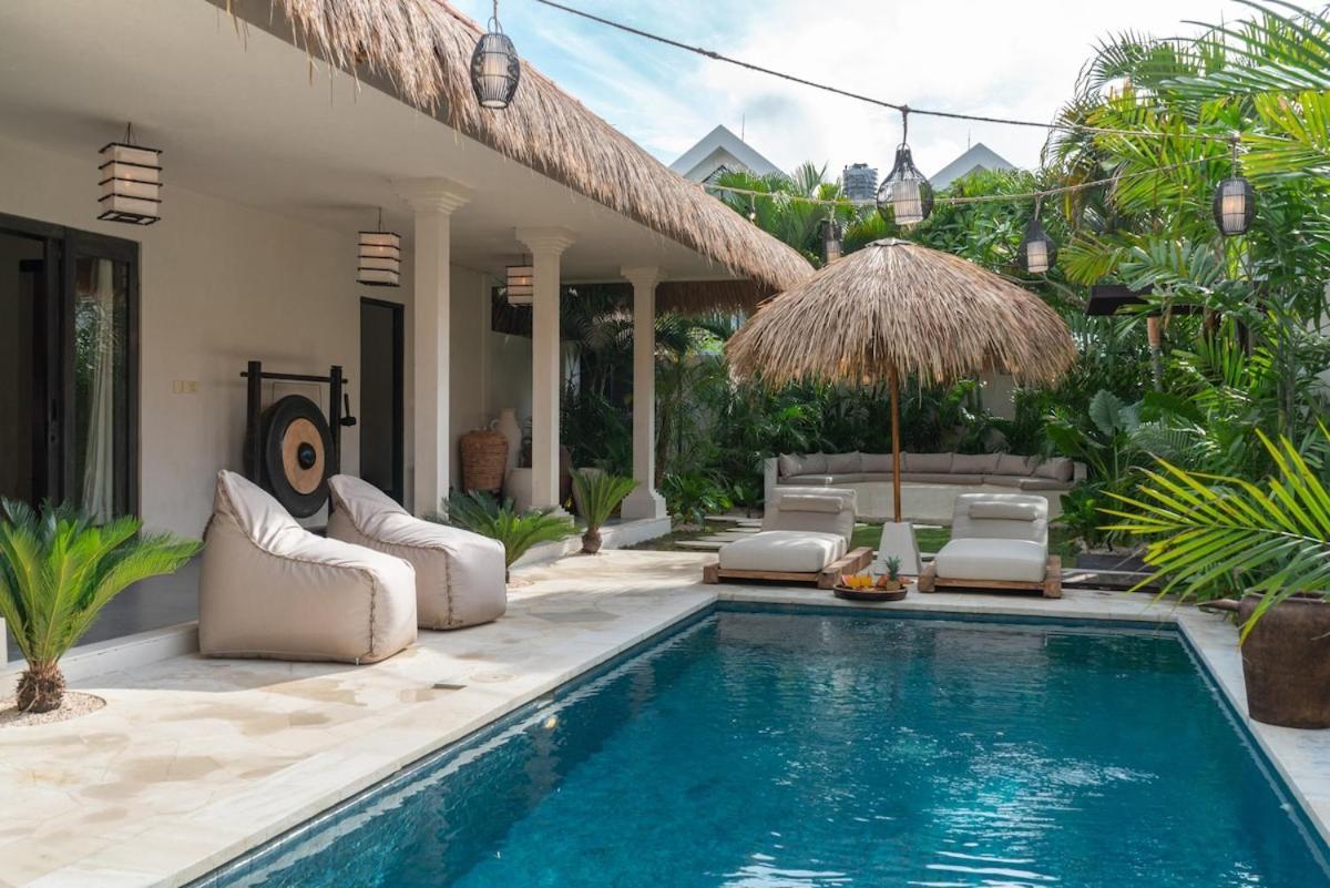 The Jungle - Luxurious & Tropical Concept - 3Br - Central Canggu Exterior photo