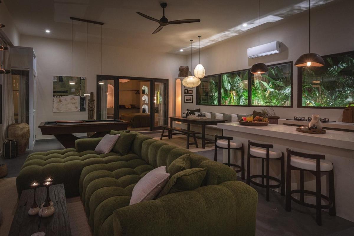 The Jungle - Luxurious & Tropical Concept - 3Br - Central Canggu Exterior photo