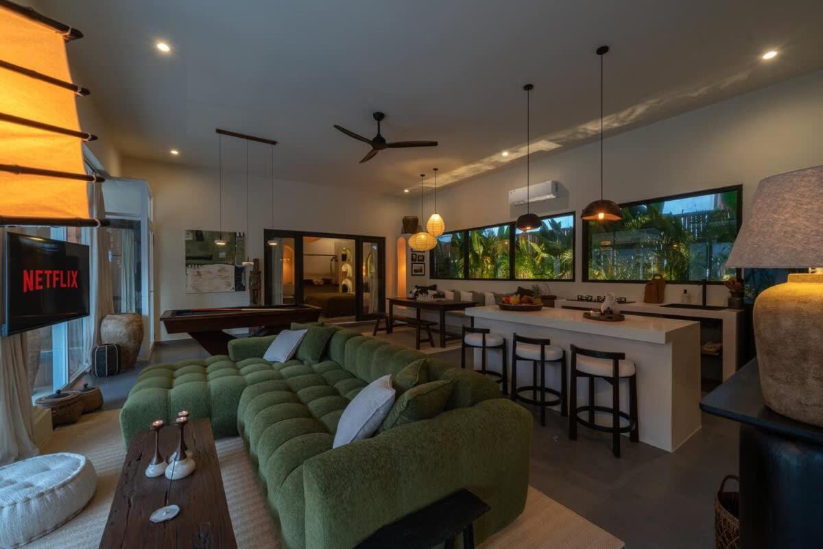 The Jungle - Luxurious & Tropical Concept - 3Br - Central Canggu Exterior photo