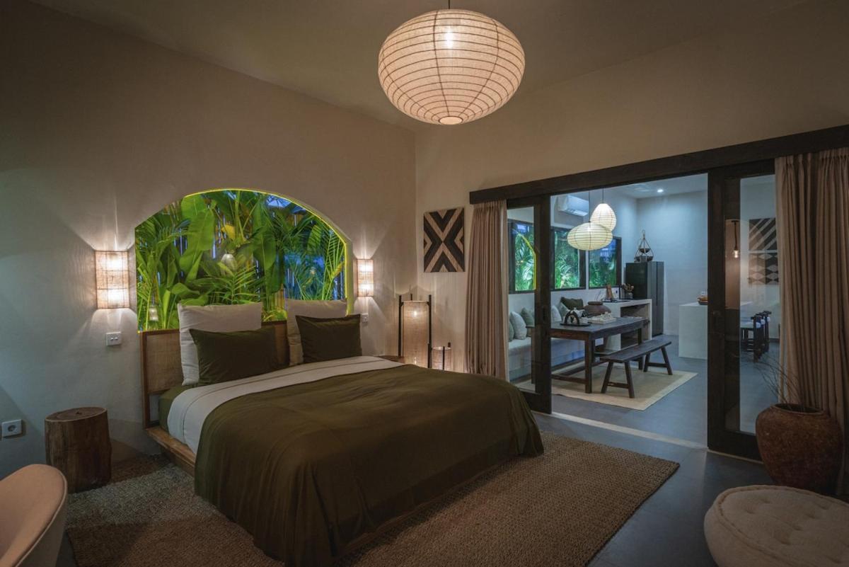 The Jungle - Luxurious & Tropical Concept - 3Br - Central Canggu Exterior photo